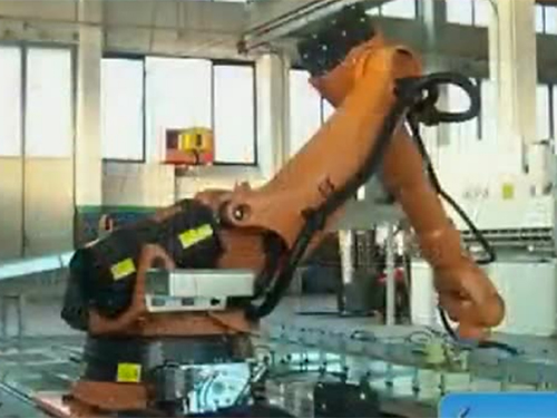 Kuka机器人超长板...