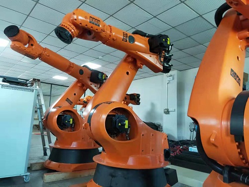 库卡智能机器人KR2...