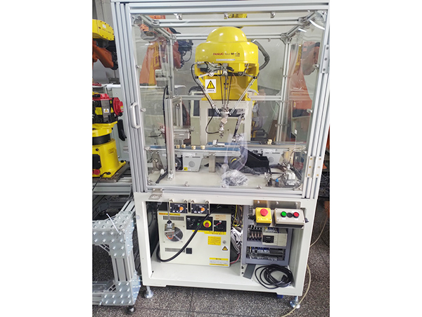FANUC M-1i...