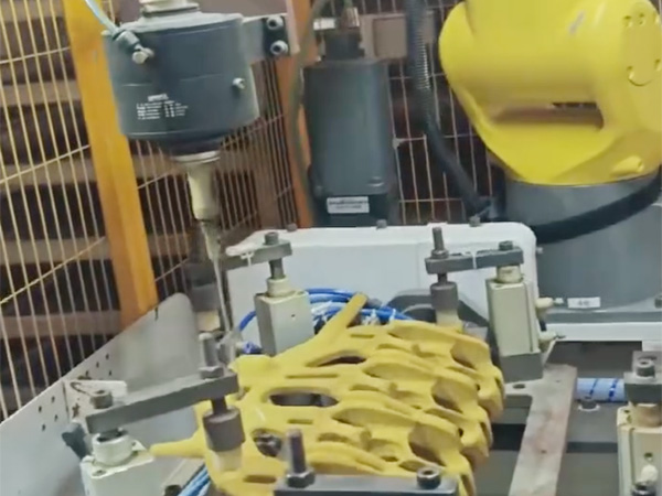 机器人去毛刺工作站